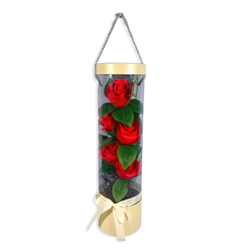 Rosas perfumadas en caja de regalo