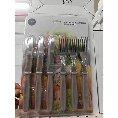 Cuchillos +  tenedores metal y plastica 12 pz