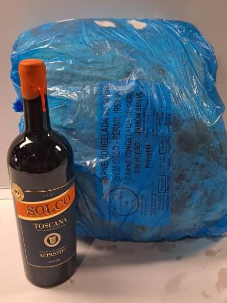 Pierna de Cerdo 95VL sin hueso y sin piel , M/FRIVATTI por 10.68 Kg aprox y 1 unidad de VINO SOLCO TOSCANO IGT 2021 AC LT 0,75 VOL. 13.5%TINTO M/PICCINI